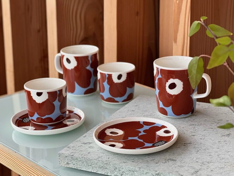 【大人気】marimekko マリメッコ ビンテージマグカップ　四色セット　未使用 コーヒー・ティーカップ